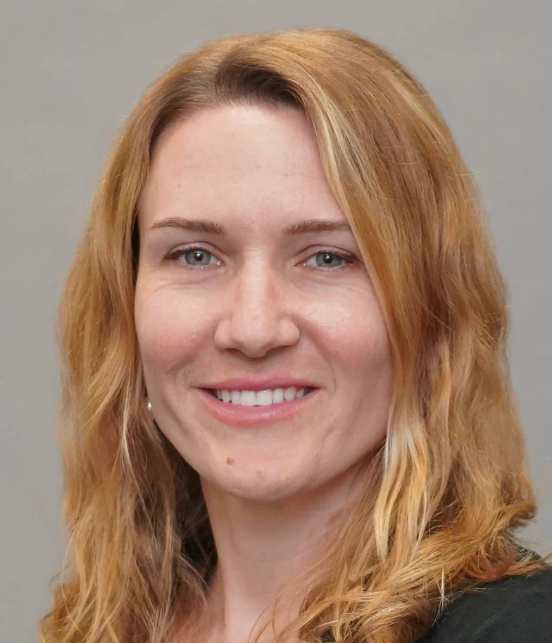 Mollys Headshot 5 12 25